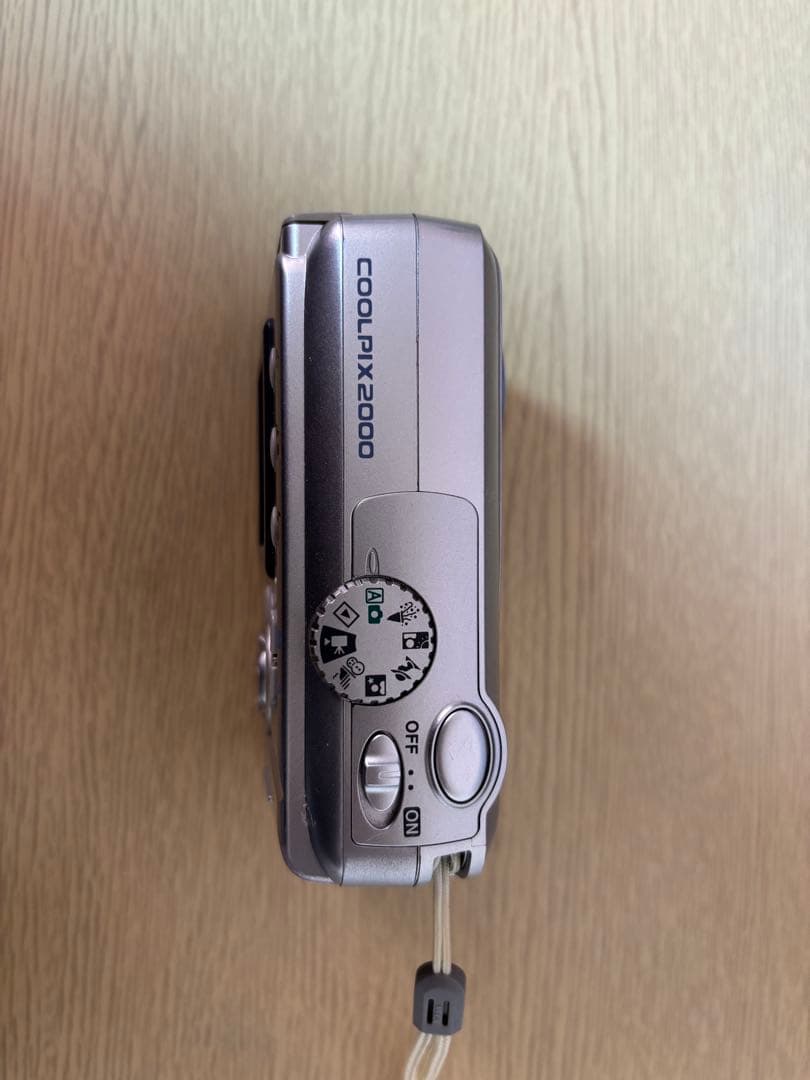 美品 Nikon Coolpix 3200 コンパクトデジタルカメラ