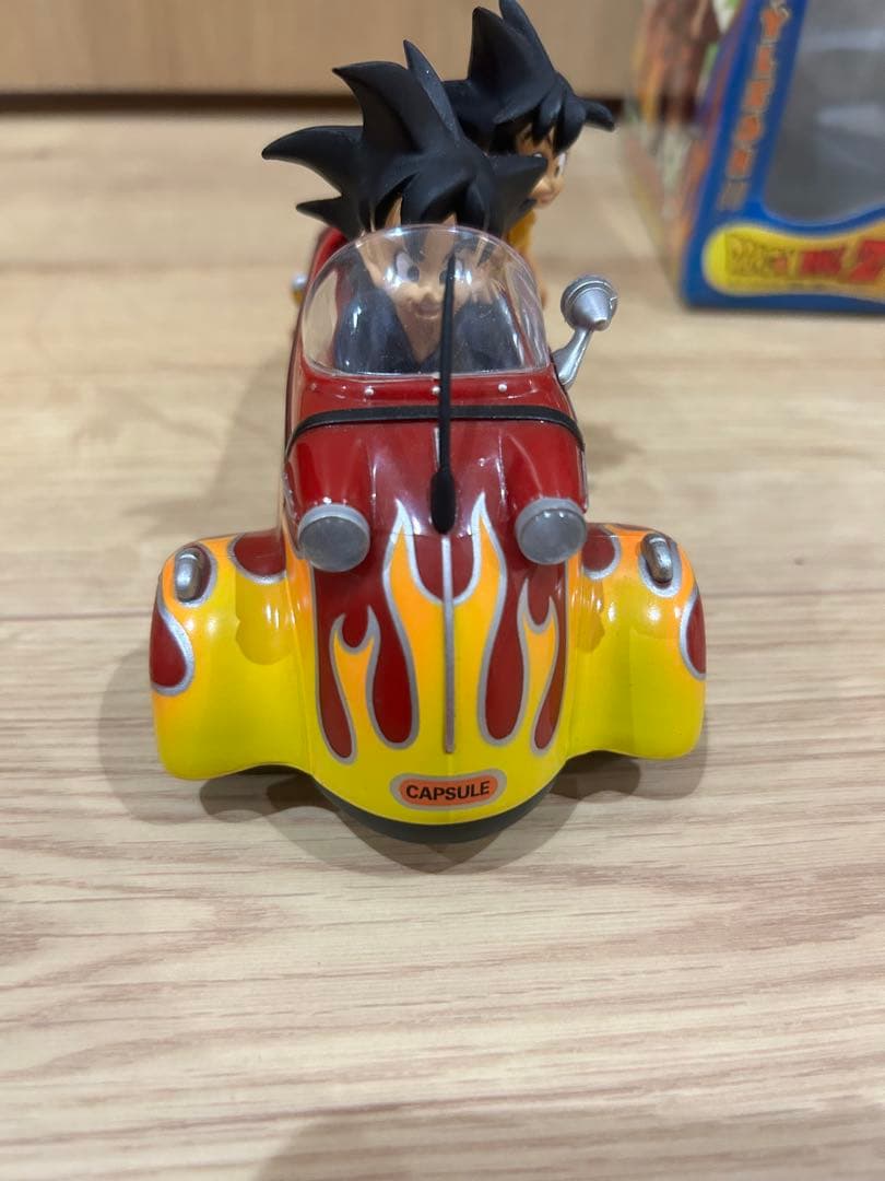 ドラゴンボール　フィギュア&カー　フィギュア　悟空　悟天　FIGURE&CAR