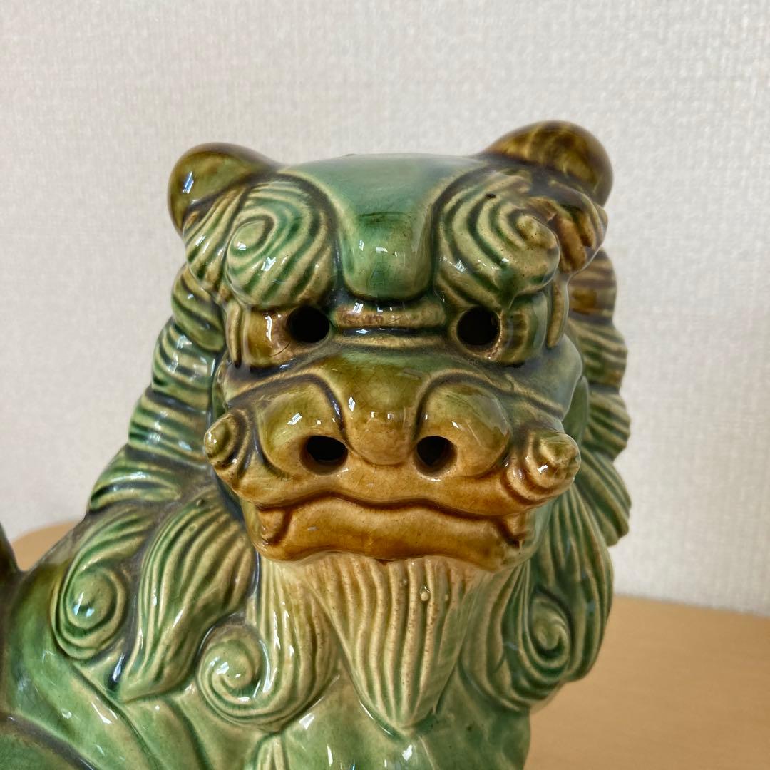 シーサー　置物　陶器製　オブジェ