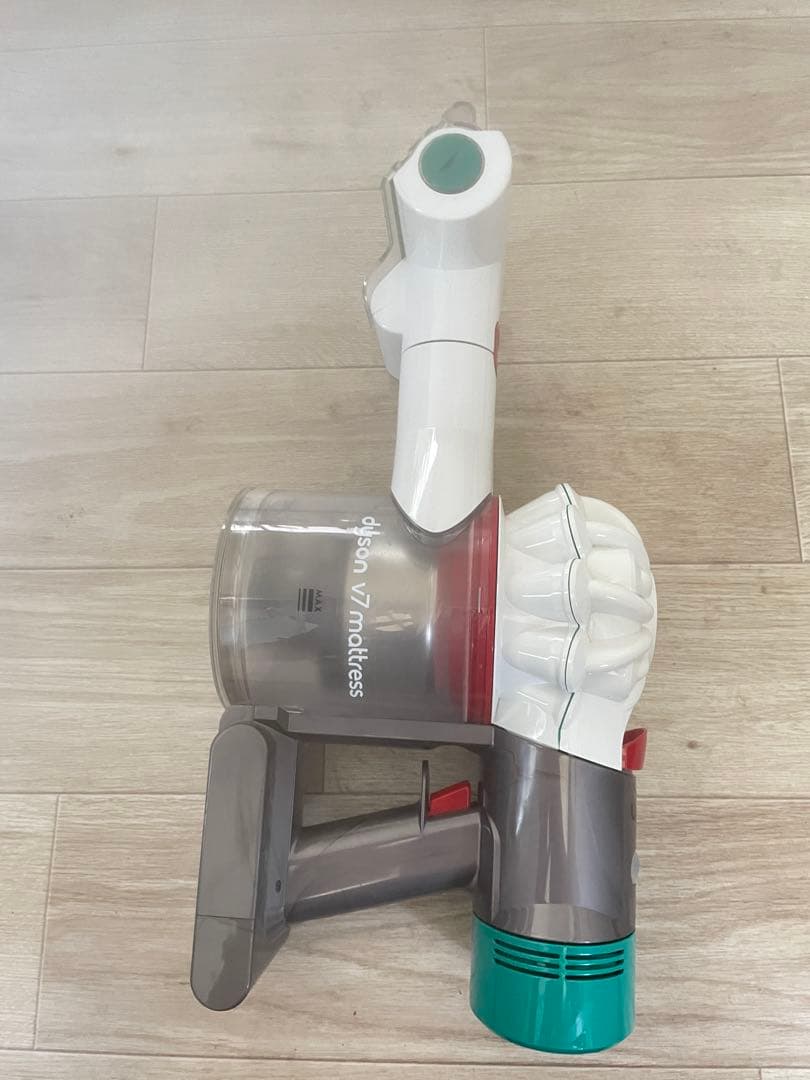 Dyson ハンドヘルド掃除機 ホワイト・グレー・グリーン