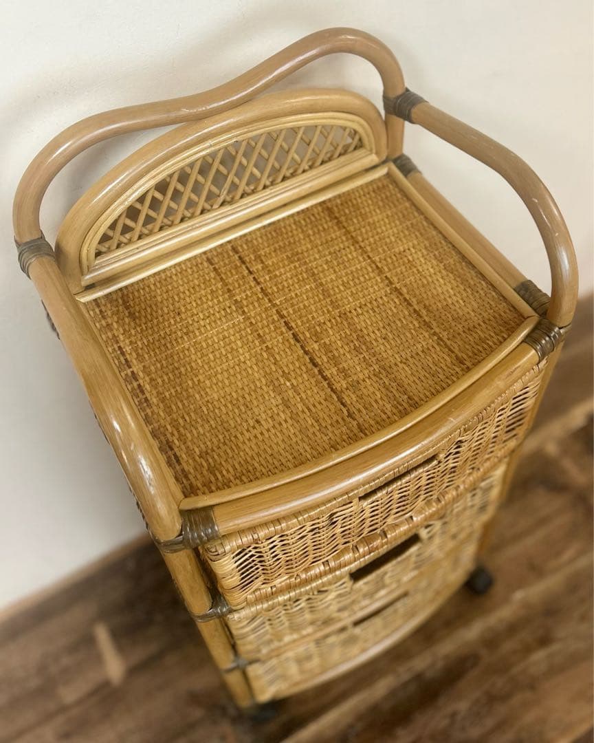 昭和 レトロ 籐 ラタン チェスト ワゴン キャスター　引き出し 天板付　古家具