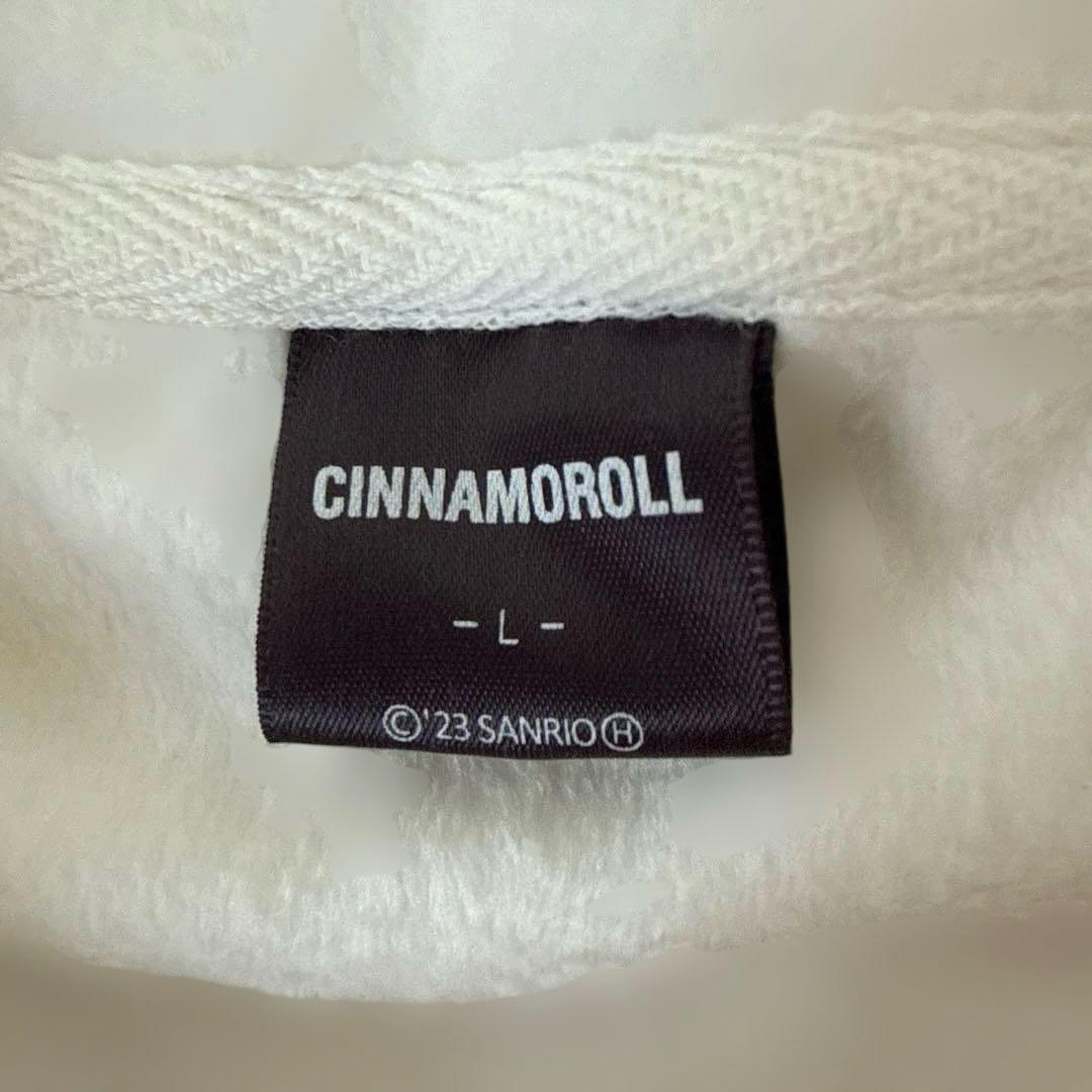 サンリオ　シナモロール　ベロアジャージ　上下セット　ハンガー付　長袖　ズボン　Ｌ