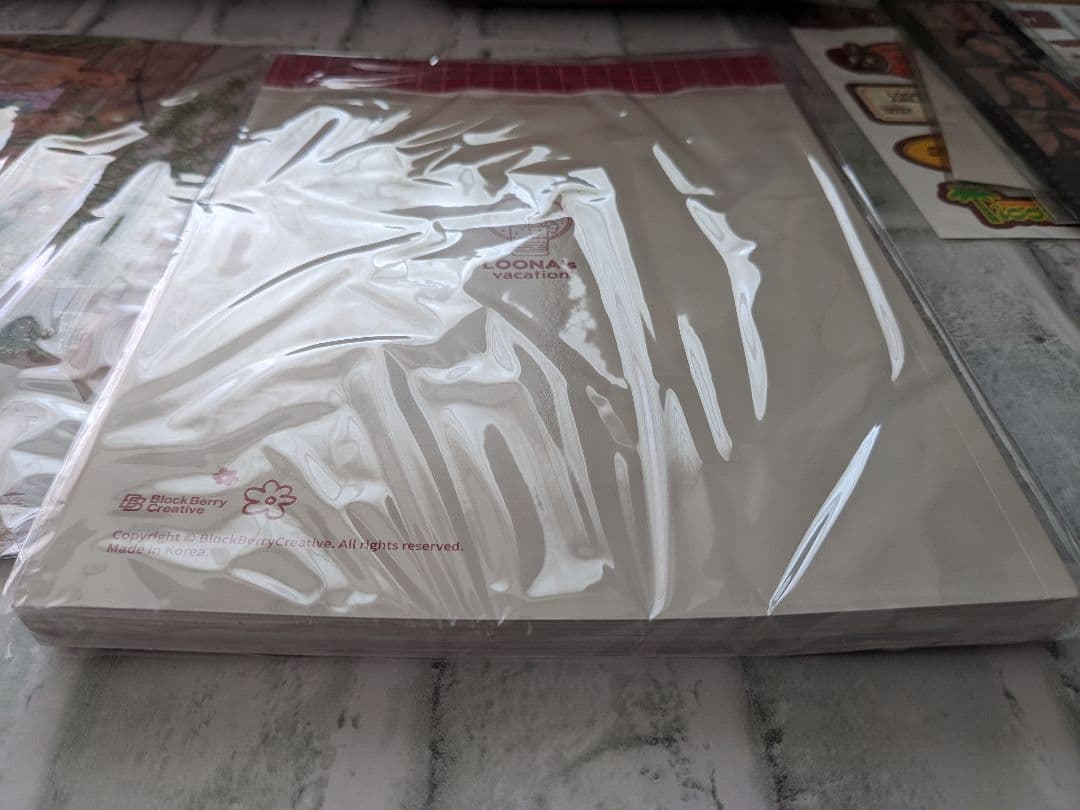 LOONA 2022 Summer Package　ミニキャリーケース　サマパケ