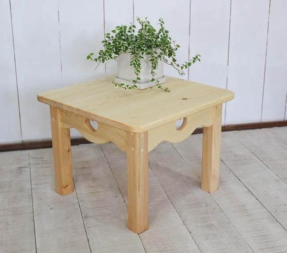 ハンドメイド　ハートのミニテーブル