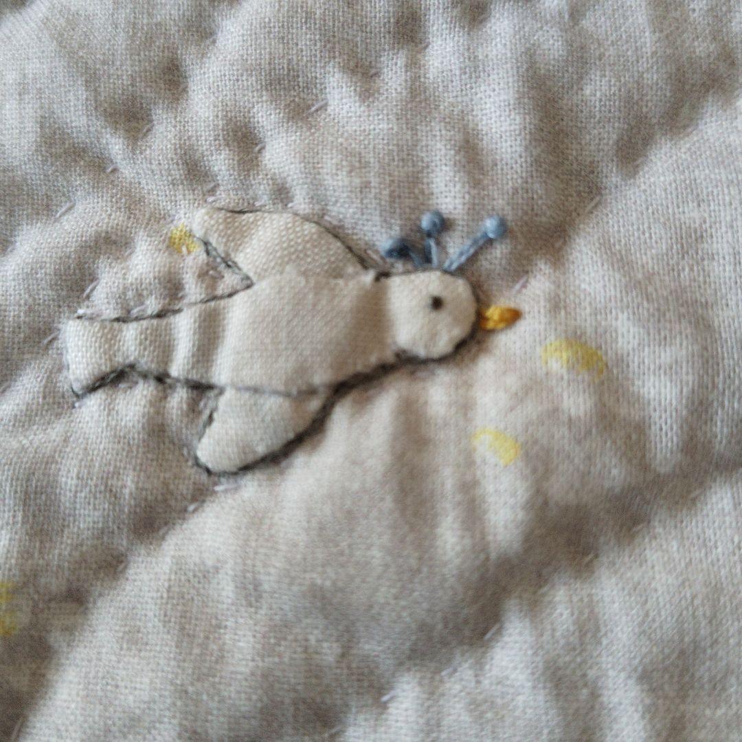 ハウスのパッチワークタペストリー 【77】　❛にぎやかな街並み❜