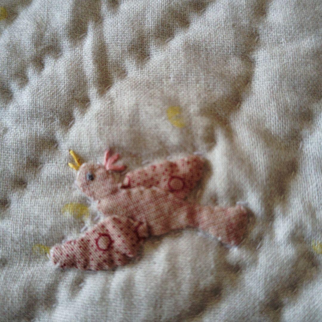 ハウスのパッチワークタペストリー 【77】　❛にぎやかな街並み❜