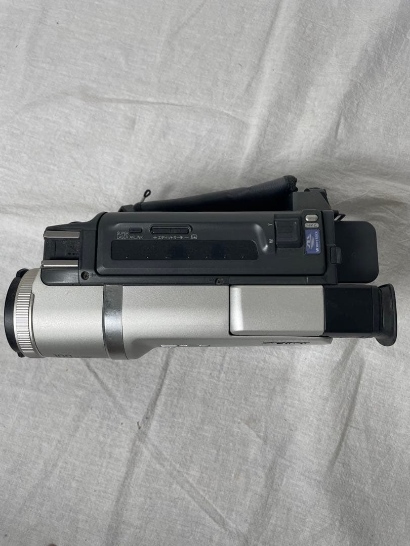 Sony Digital8 Handycam 100xズーム