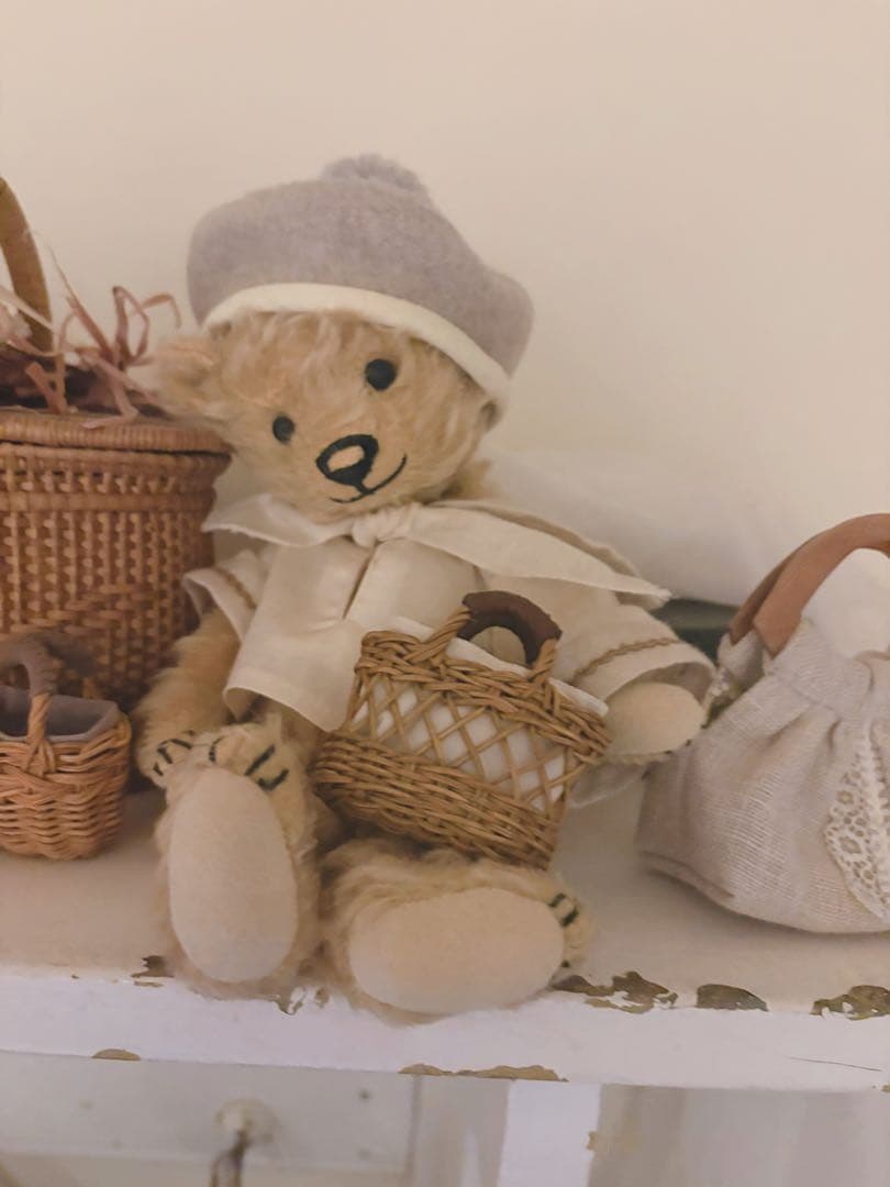 オサミベア♡ベレー帽とお洋服、かごバッグ付き❣️作家ベア　ティディベア
