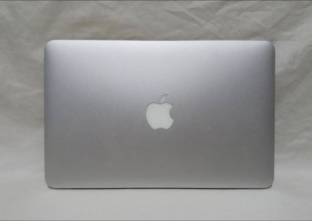 ACアダプターあり　MacBook Air 11インチシリーズ最終型