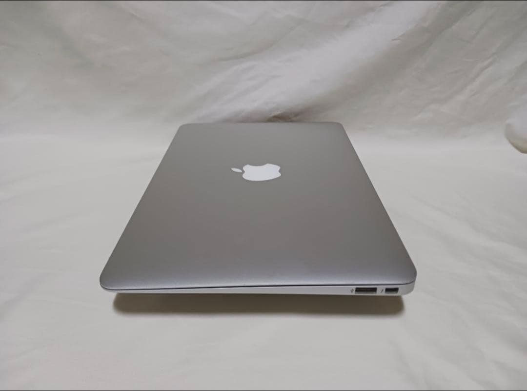 ACアダプターあり　MacBook Air 11インチシリーズ最終型