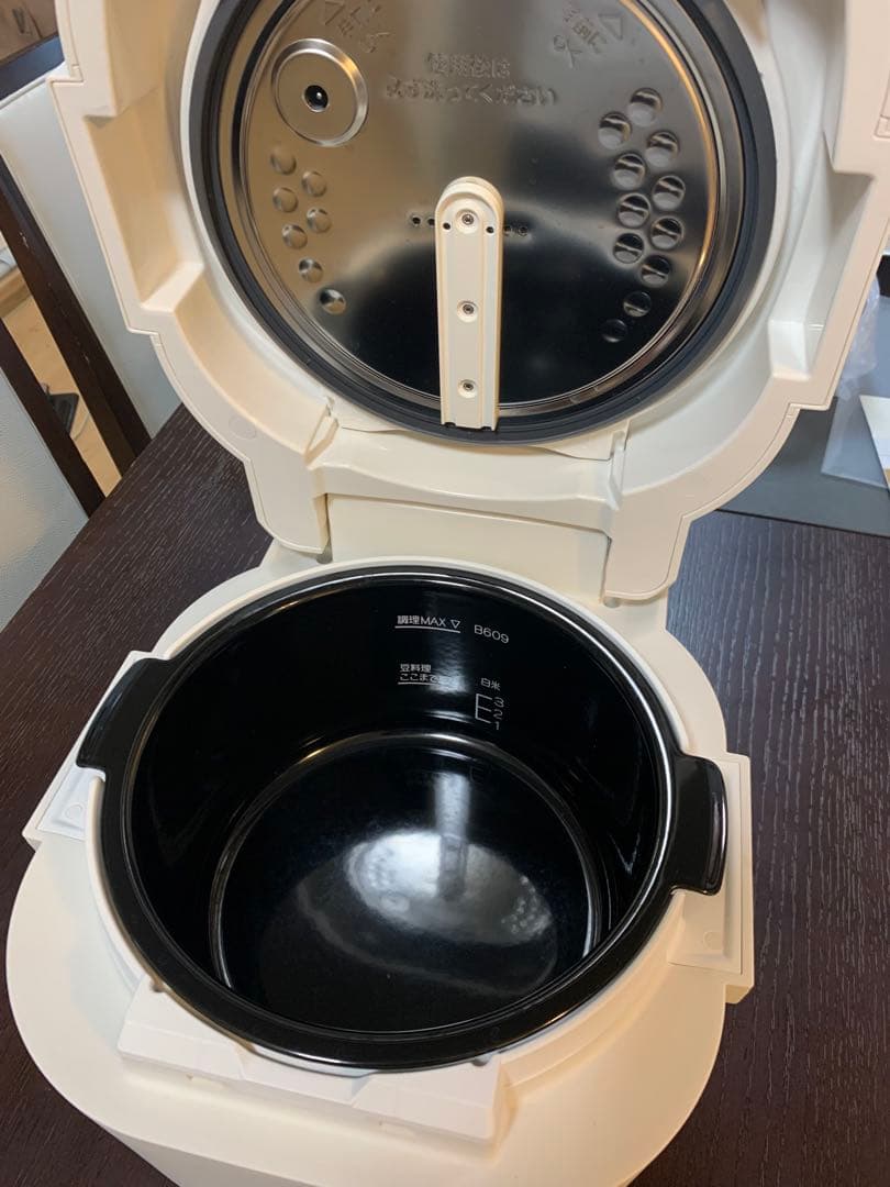 ［simpleプロフ必読］　象印　STAN 自動調理鍋　炊飯器　ホワイト