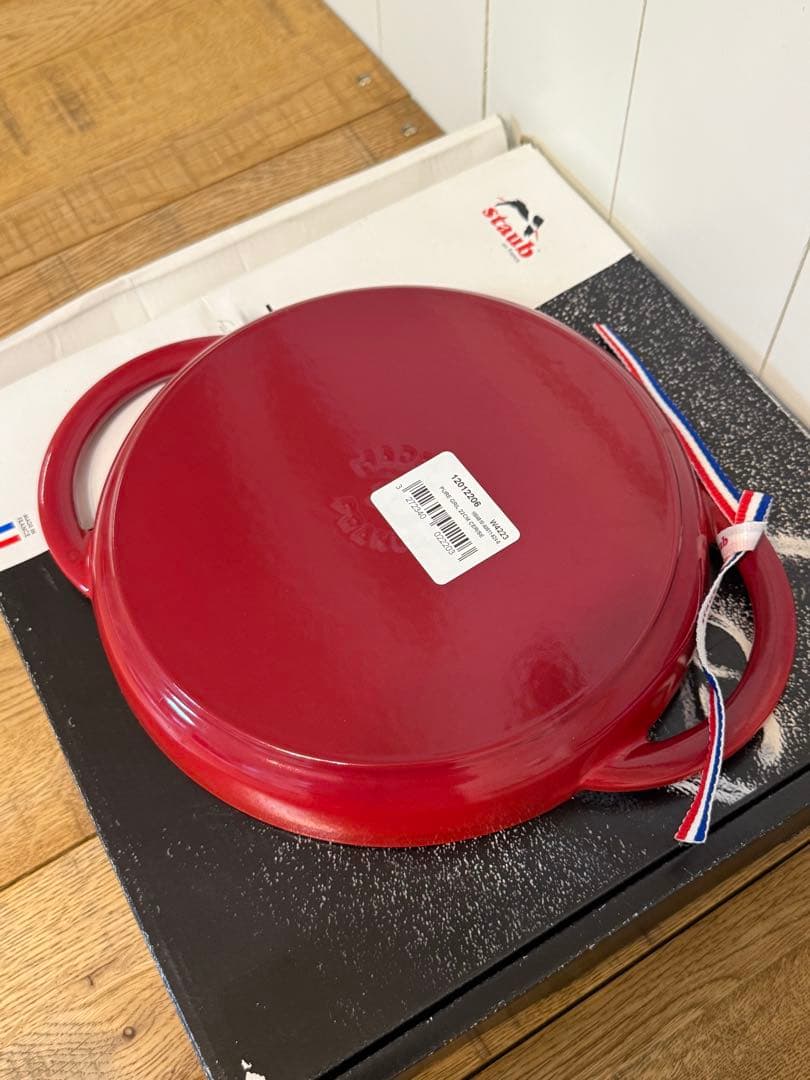 新品 ストウブ ピュアグリル ラウンド チェリー 22cm 40511-524