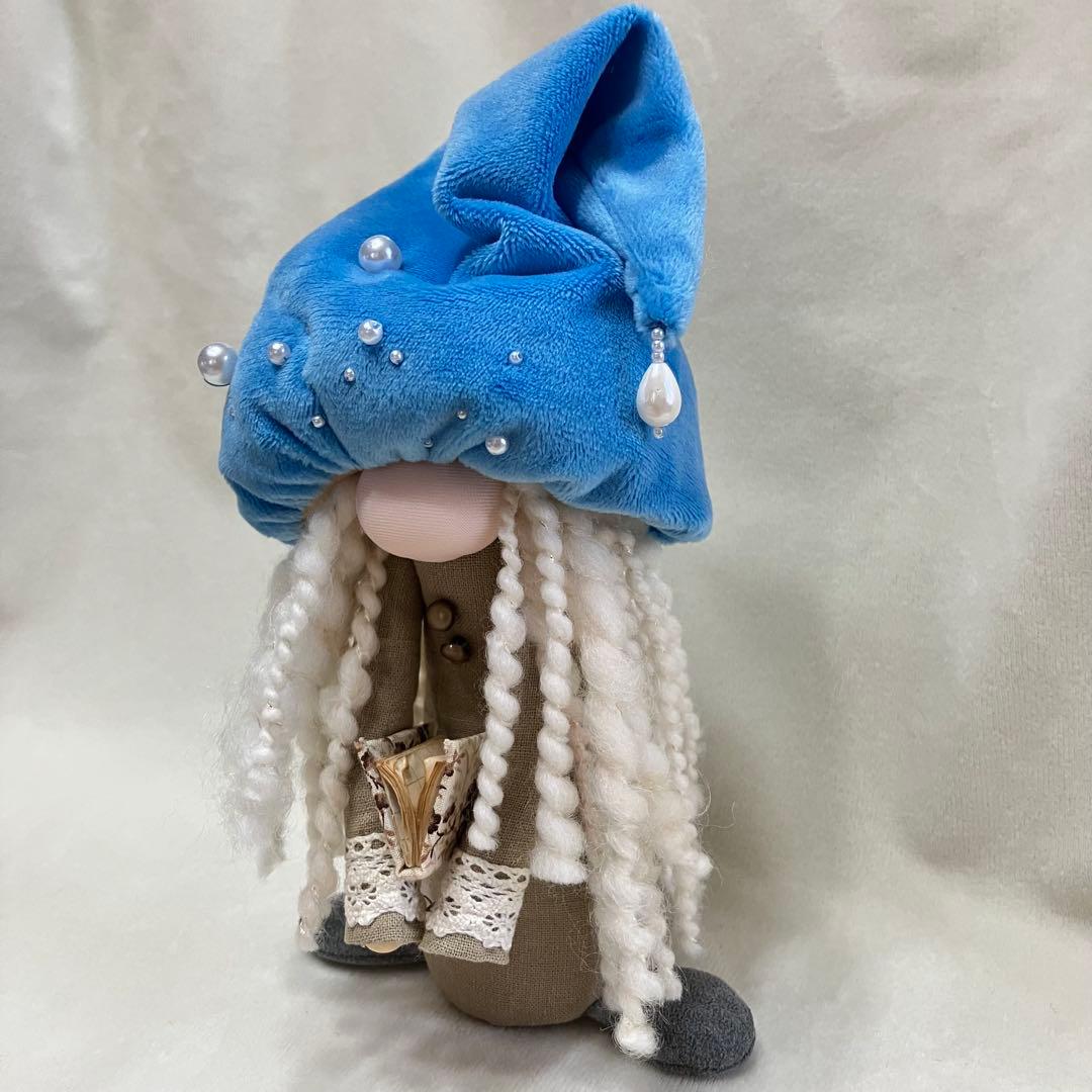 【感謝価格】カプチーノ色の髪の妖精：コーヒー染め豆本を抱くノーム/一点物