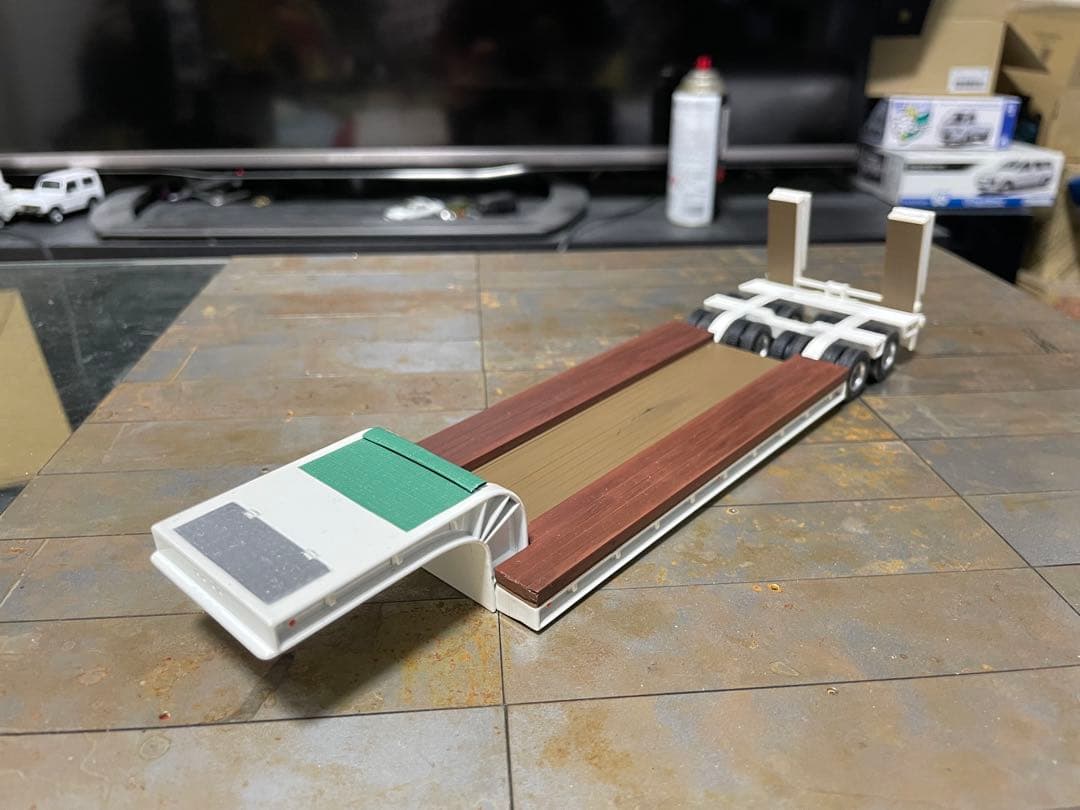 1/50 WSI ISUZU GIGA 6×4 ハイルーフ ホワイト＋16輪トレ