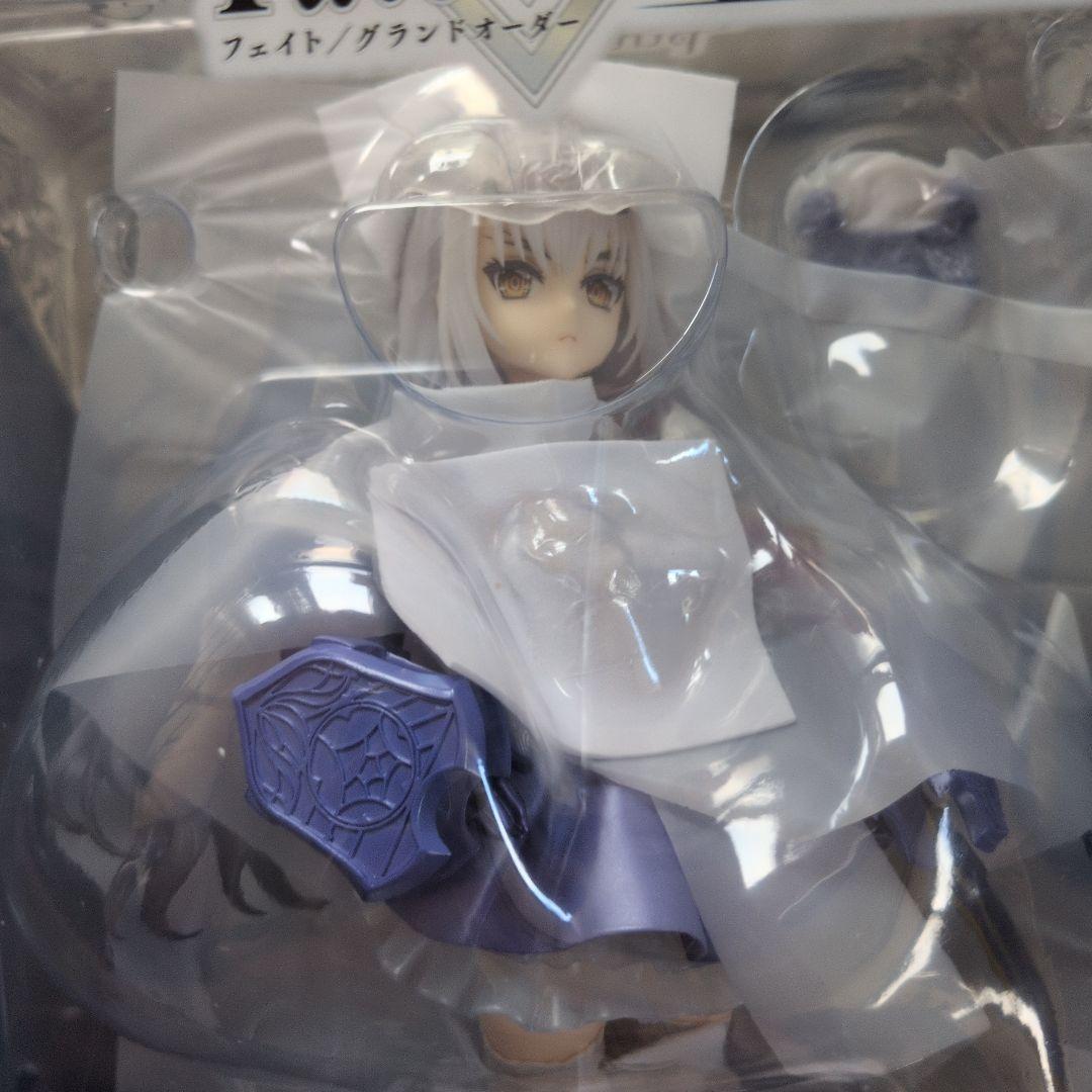 【新品未開封】FGO ランサー/メリュジーヌ(第二再臨) 1/7 キューズQ