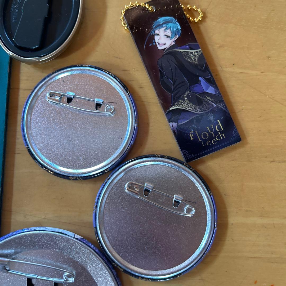 ツイステ　フロイド ジェイド　グッズ　まとめ売り　ぬいぐるみ　缶バッジ　ラバスト