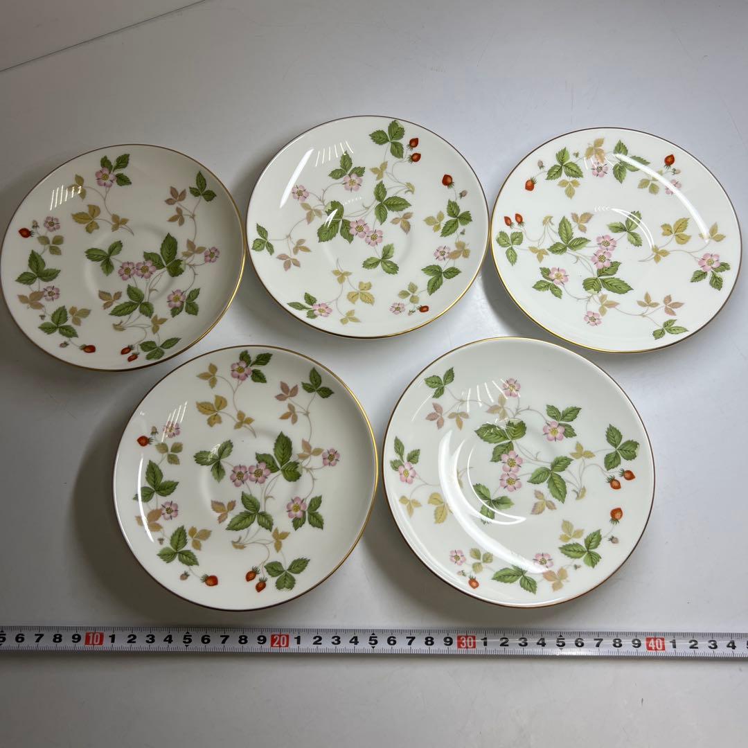 ☆洋3 ウェッジウッド　ワイルドストロベリー　カップ&ソーサー5客、プレート色々