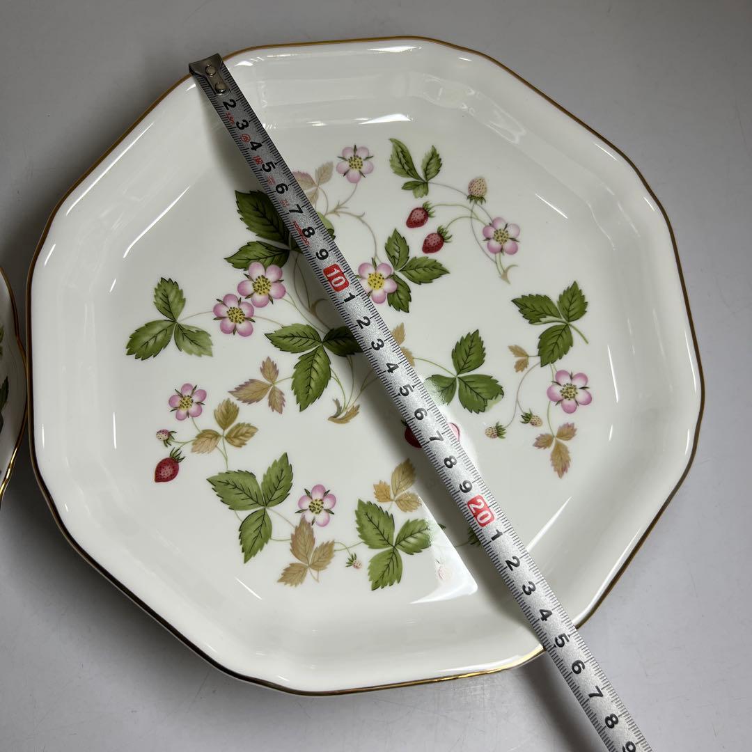 ☆洋3 ウェッジウッド　ワイルドストロベリー　カップ&ソーサー5客、プレート色々