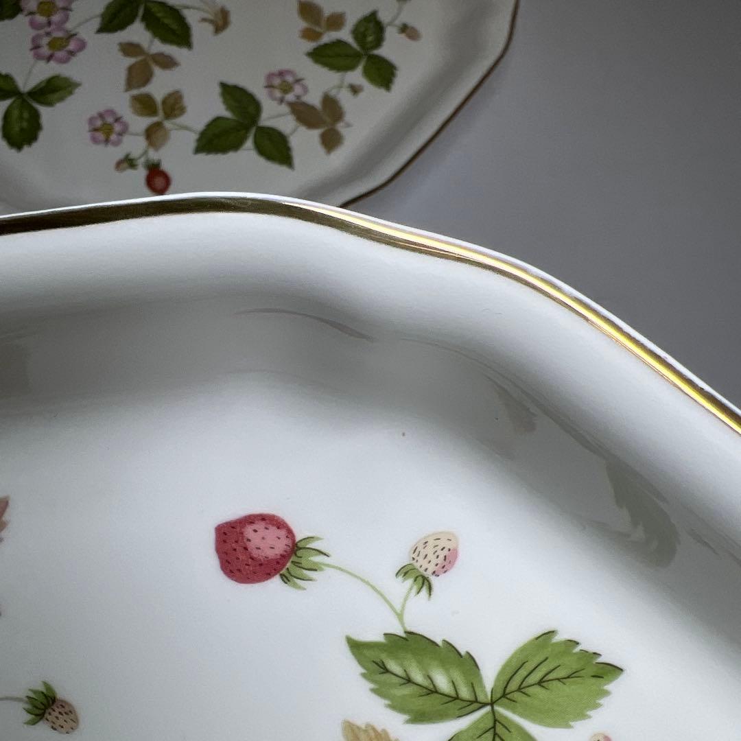 ☆洋3 ウェッジウッド　ワイルドストロベリー　カップ&ソーサー5客、プレート色々