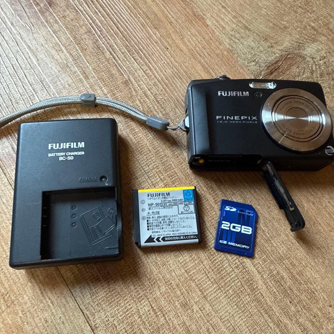 R*U様 FUJIFILM FINEPIX F60fd 12.0メガピクセル