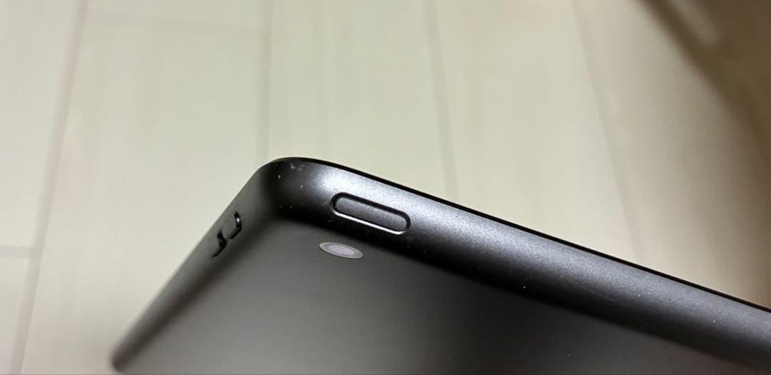 iPad (第7世代) MJ742J/A 32GB