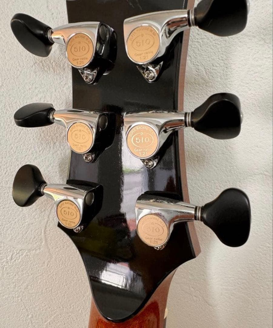 akira acoustic A3 カッタウェイ　アコースティックギター