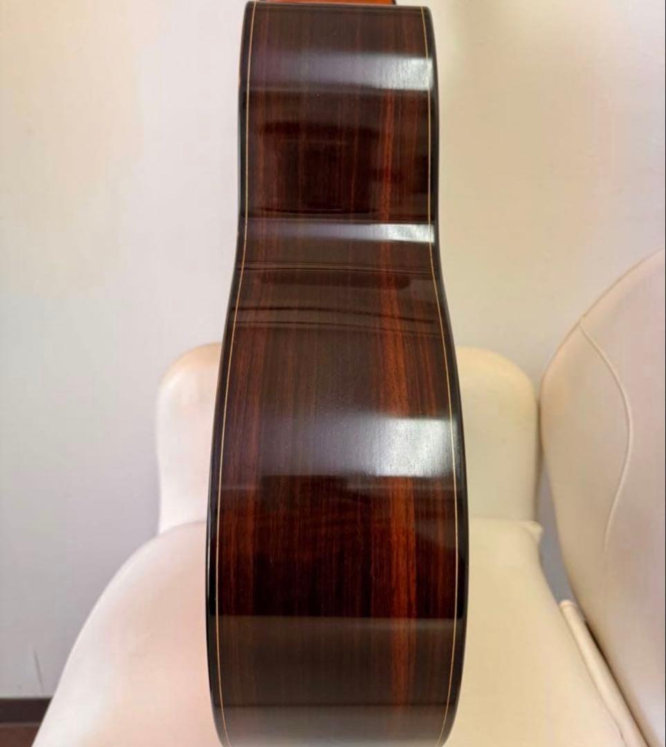 akira acoustic A3 カッタウェイ　アコースティックギター