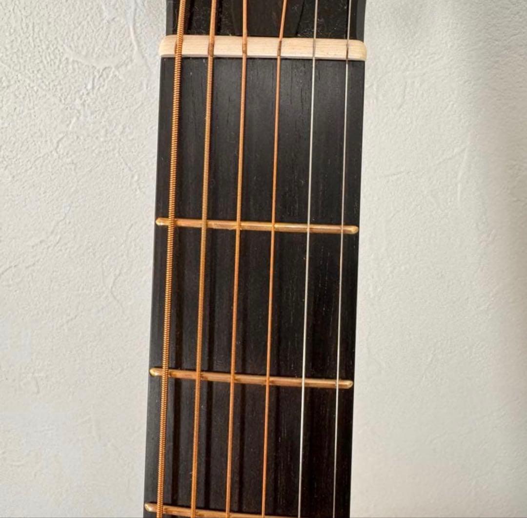 akira acoustic A3 カッタウェイ　アコースティックギター