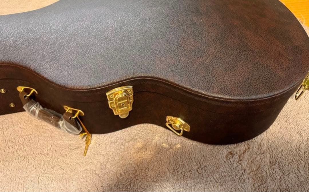 akira acoustic A3 カッタウェイ　アコースティックギター