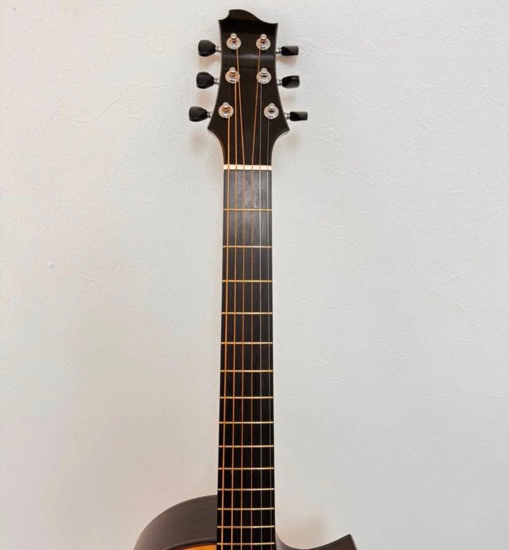 akira acoustic A3 カッタウェイ　アコースティックギター