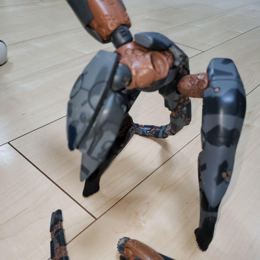 メタルギア　ソリッド2　メタルギアレイ　RAY　マクファーレントイズ