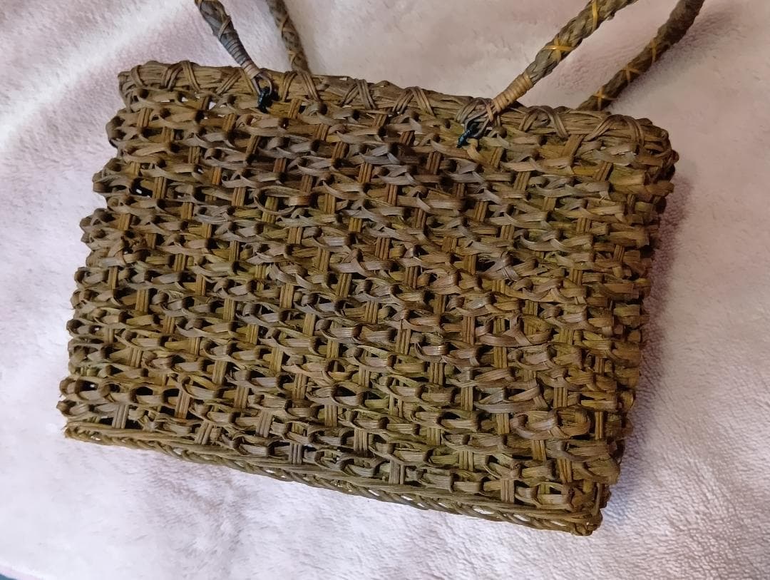 葡萄蔓 変わり編み カゴバック / 31cm x 15cm x 34cm