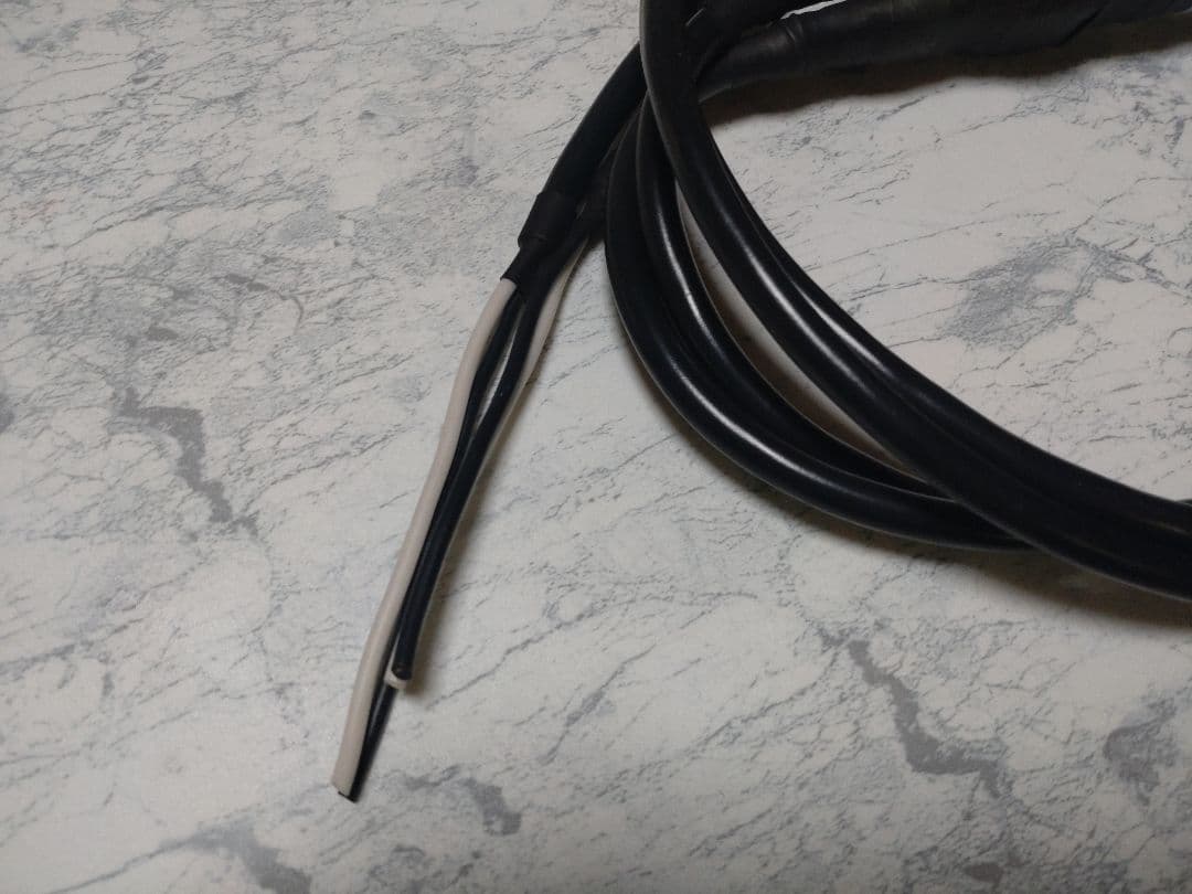 【最新】特別価格140段式カタパルト搭載　スビーカーケーブル　1.5mペア