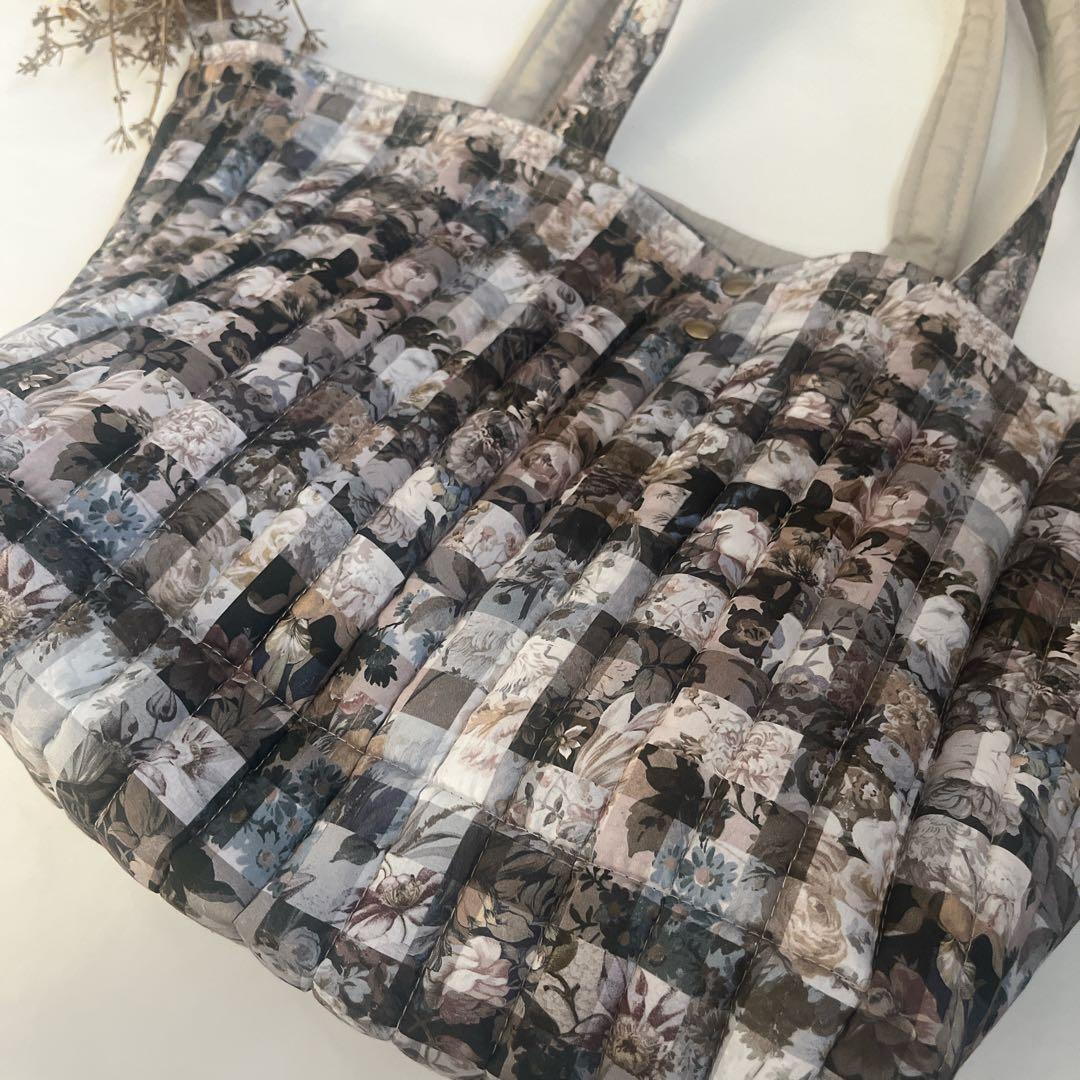 モモタロウ　リバティ　キルト特大トートバッグ　アーカイブギンガム　グレー