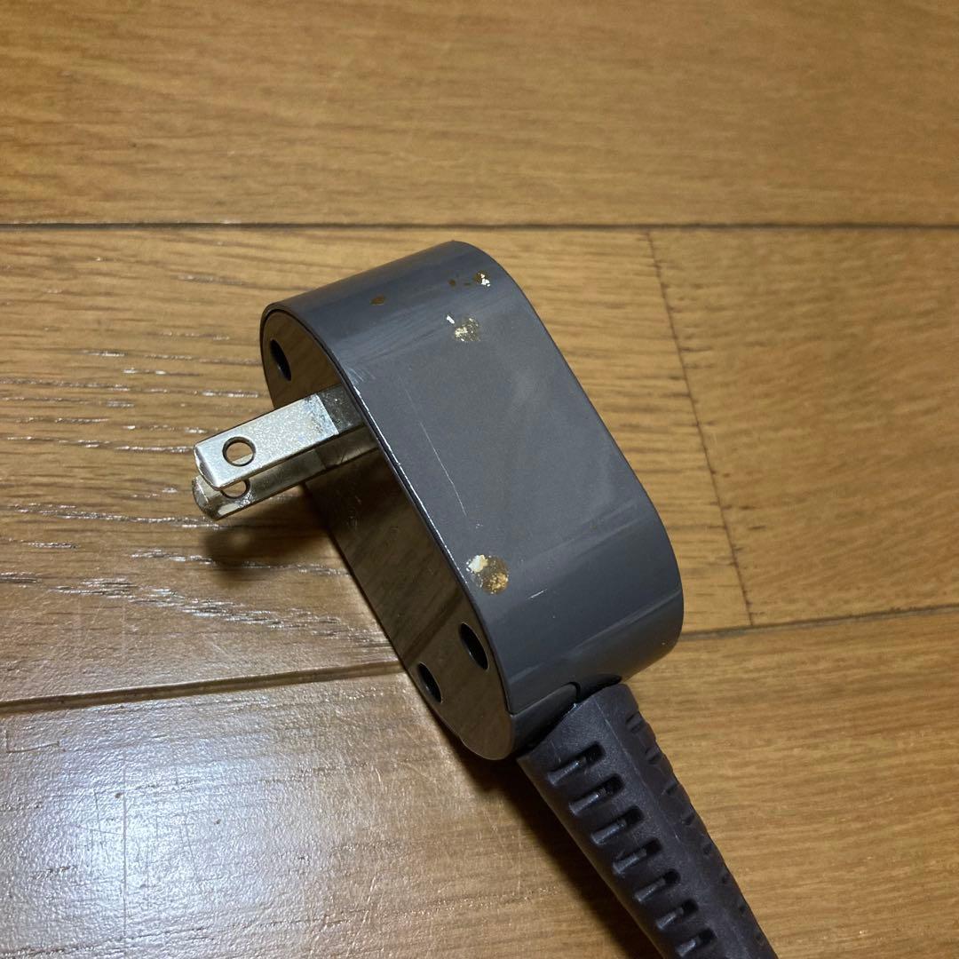 ダイソンヘアドライヤー　ジャンク　付属品付き