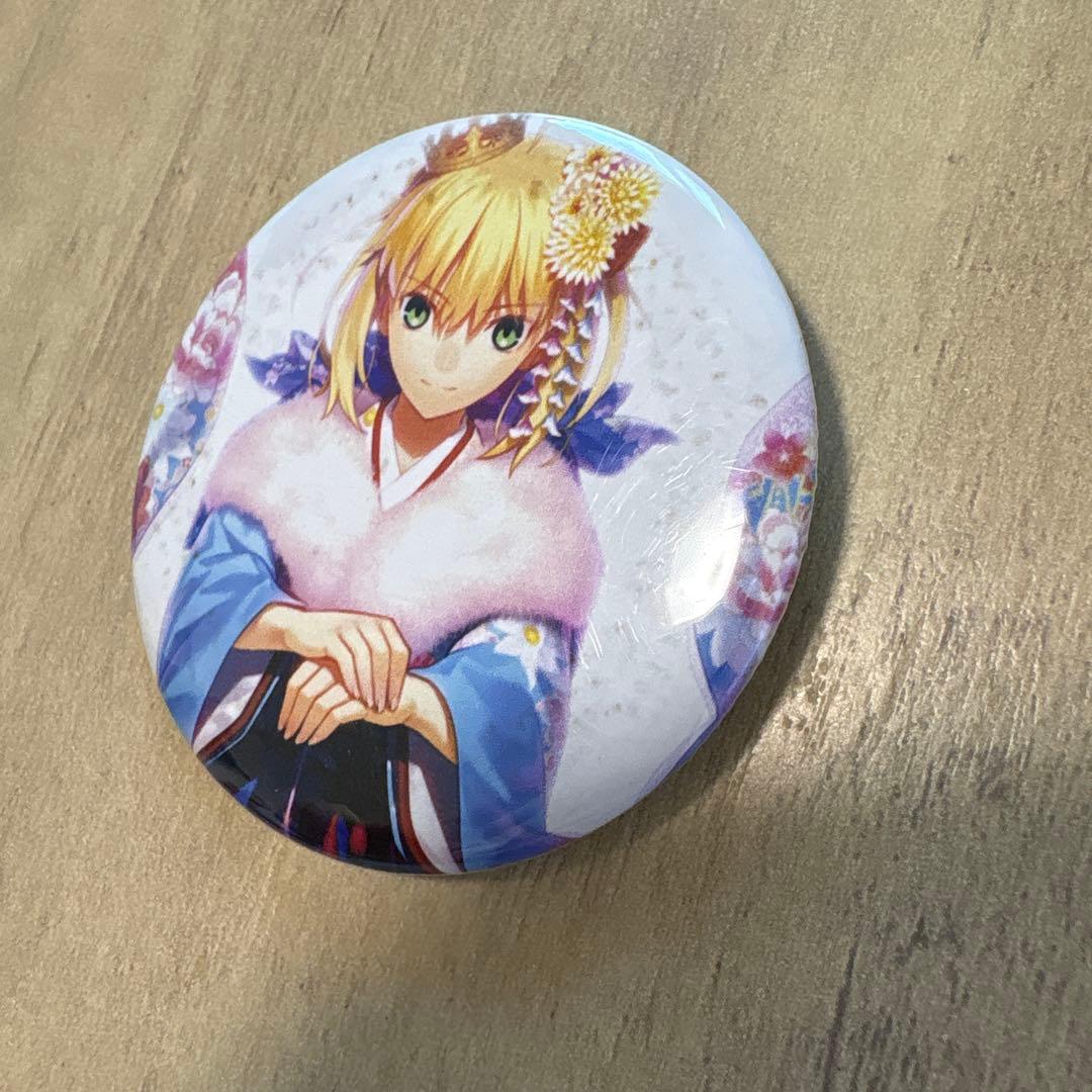 希少　Fate セイバー缶バッジ