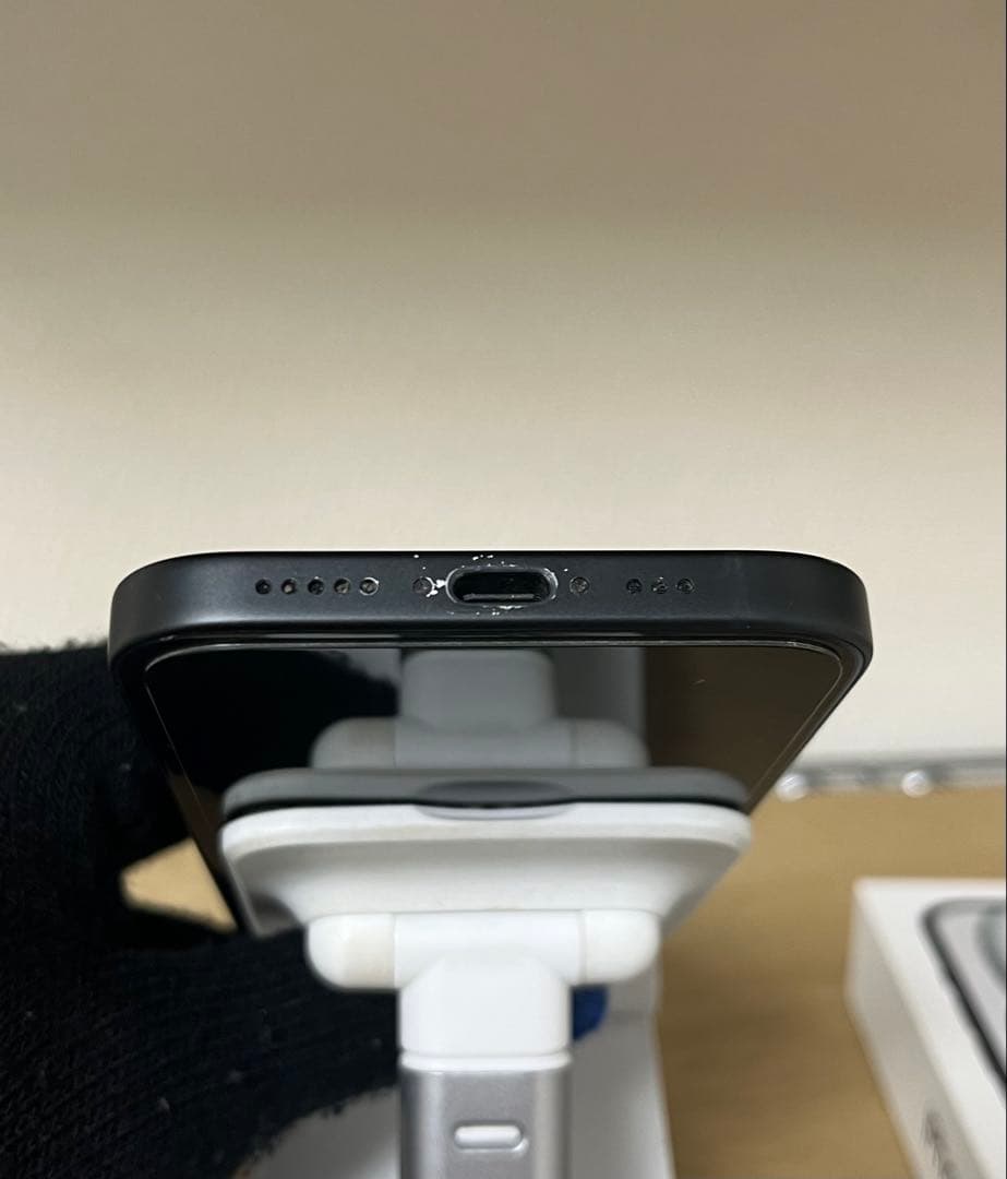 Apple iPhone 15 ブラック 128GB SIMフリー 美品