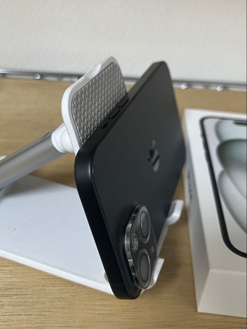 Apple iPhone 15 ブラック 128GB SIMフリー 美品