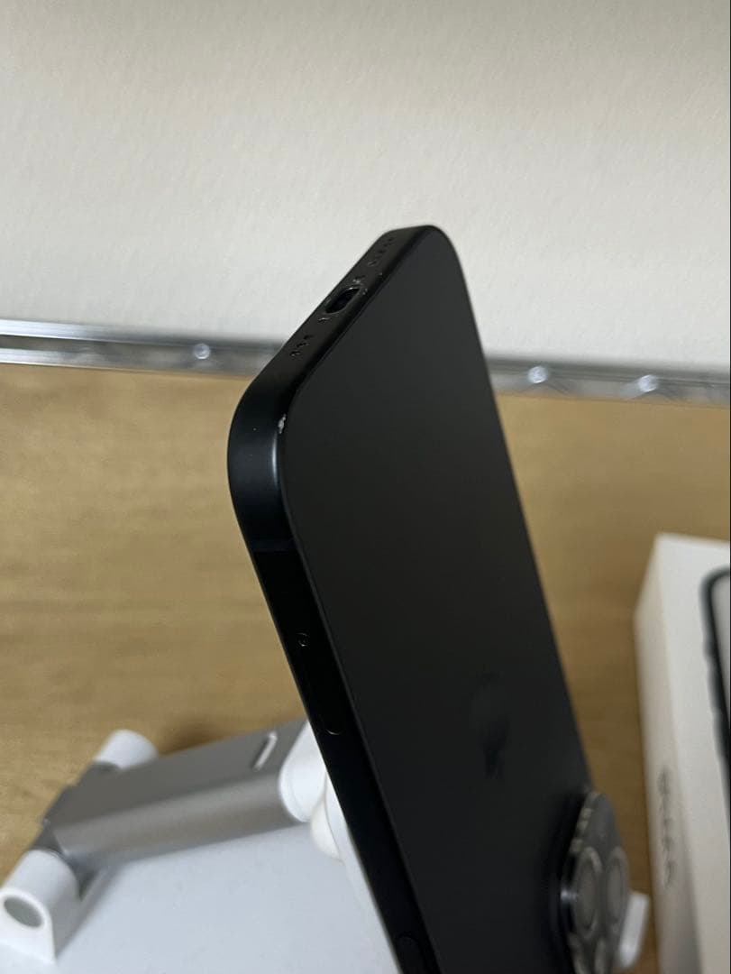 Apple iPhone 15 ブラック 128GB SIMフリー 美品