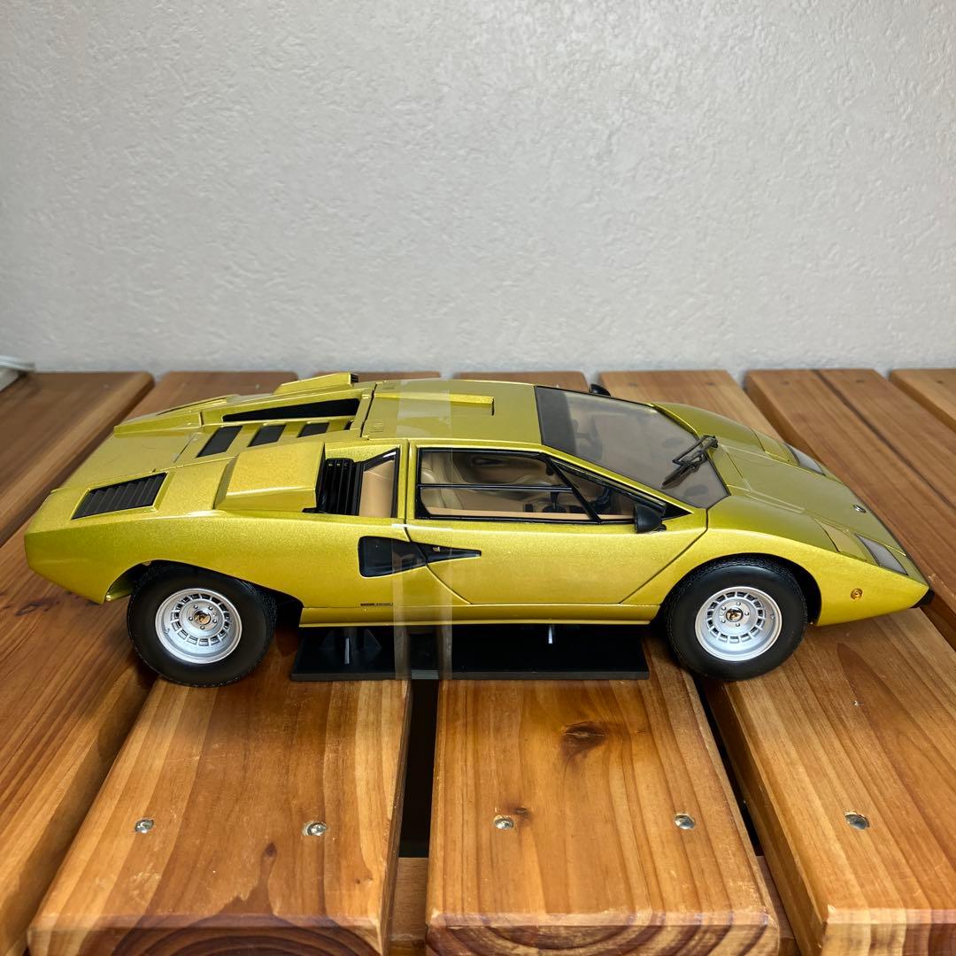 京商 1/18 ランボルギーニ カウンタック LP400 ゴールド