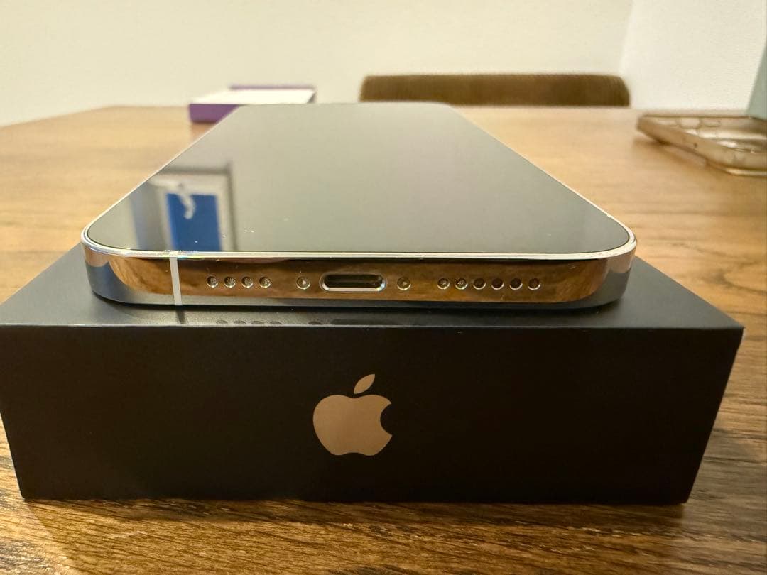 [美品] iPhone13 Pro Max 128GB シルバー