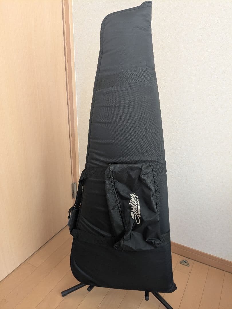 Sterling by MUSICMAN JP157 ジョンペトルーシモデル