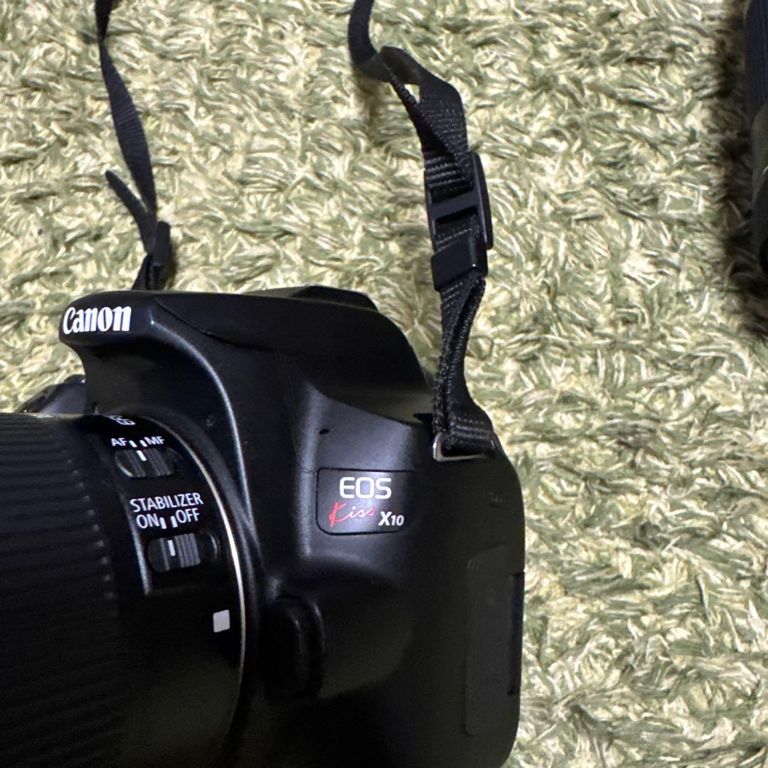 Canon EOS Kiss X10 デジタル一眼レフ 本体とレンズ付き