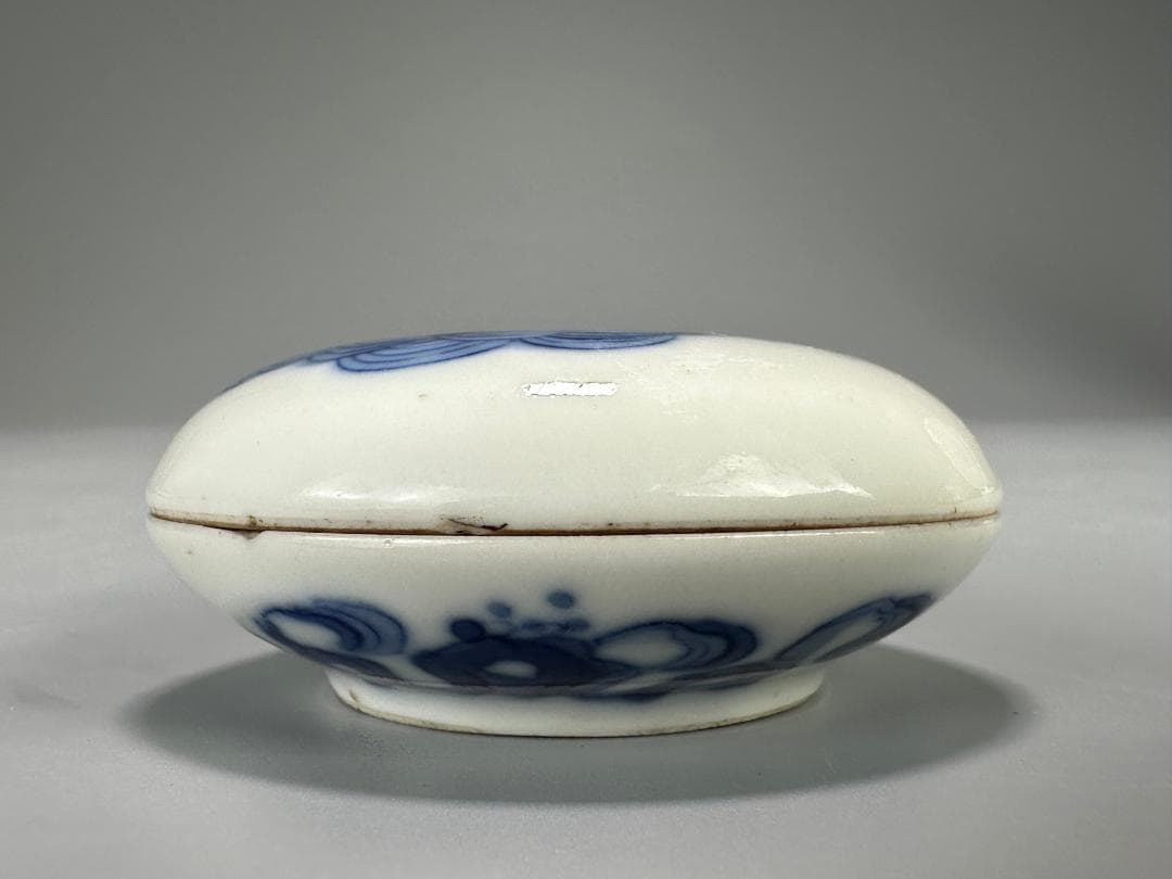 中国美術　清朝　清時代　大清康熙年製　青花人物図香合　染付　蓋物　時代　古物唐物