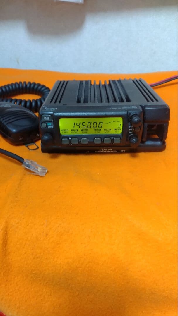 Icom ディユアルバンドトランシーバー IC-207