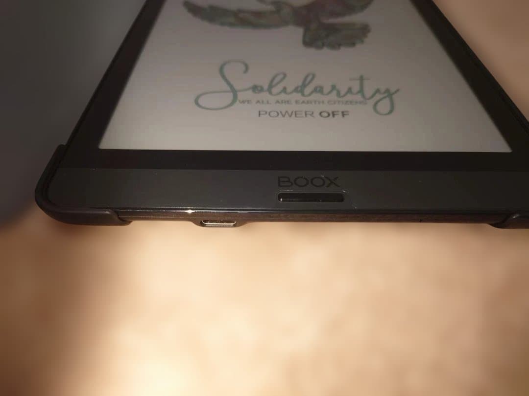 r*e様 BOOX Nova3 Color,7.8インチカラー電子ペーパー搭載の