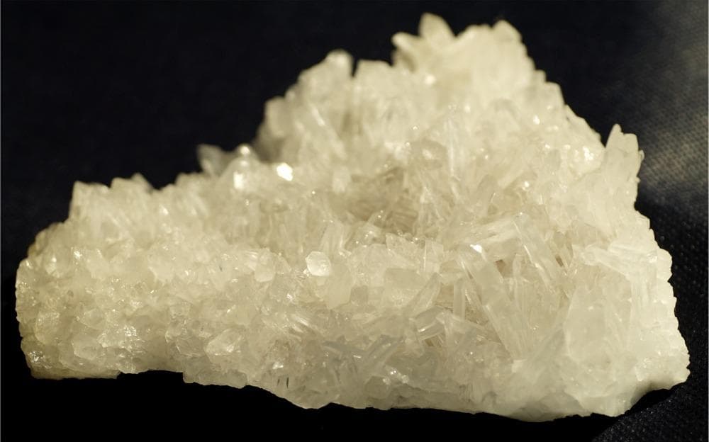 水晶　クラスター　鉱石　インテリア　浄化　幸福　パワーアップ　天然　宝石