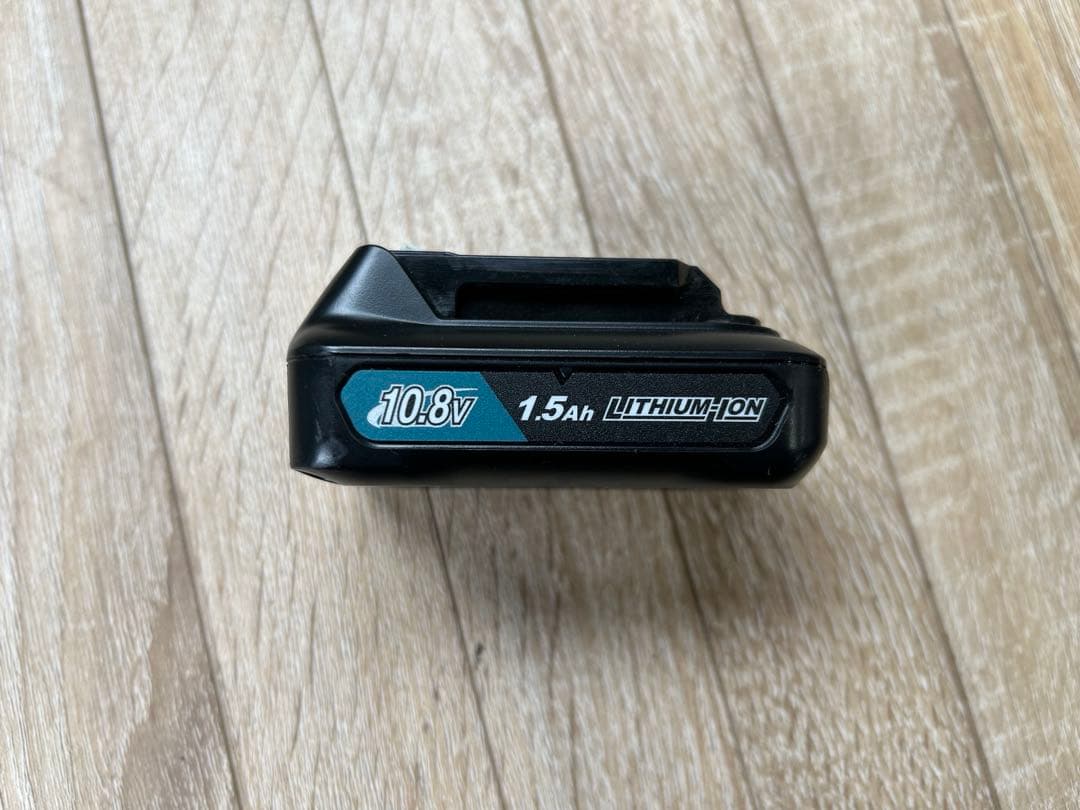 ♦︎①Makita CL107FD 充電式クリーナー