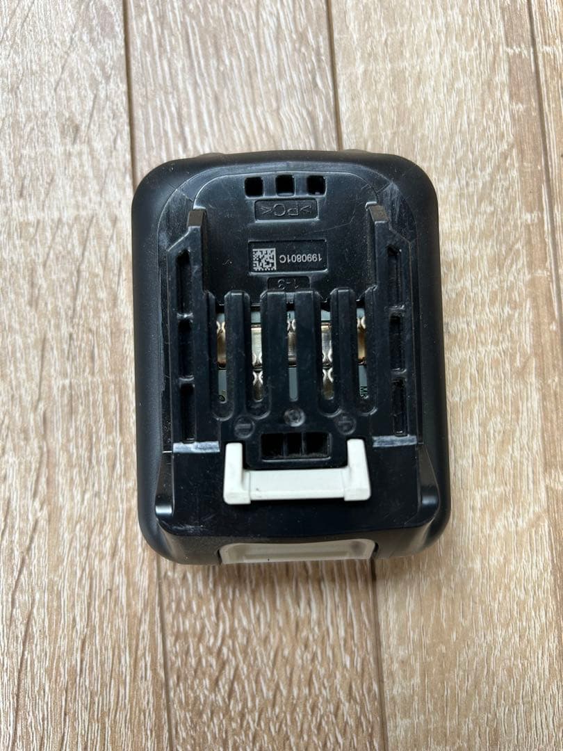 ♦︎①Makita CL107FD 充電式クリーナー