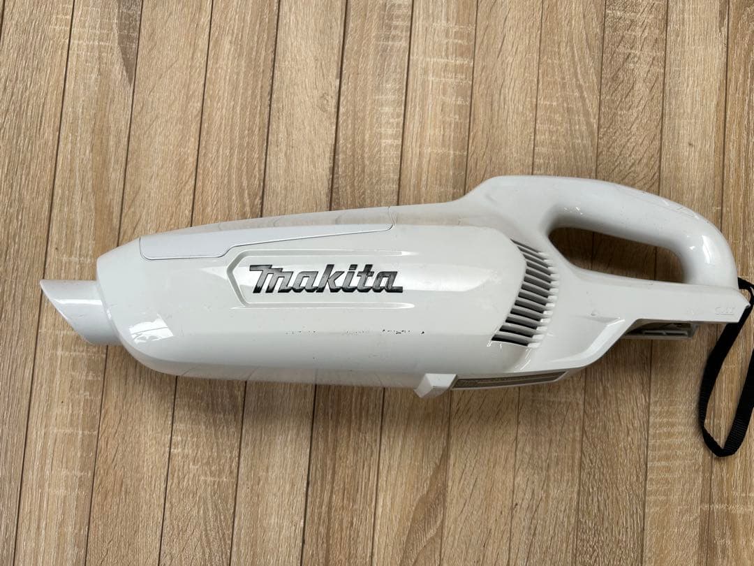 ♦︎①Makita CL107FD 充電式クリーナー